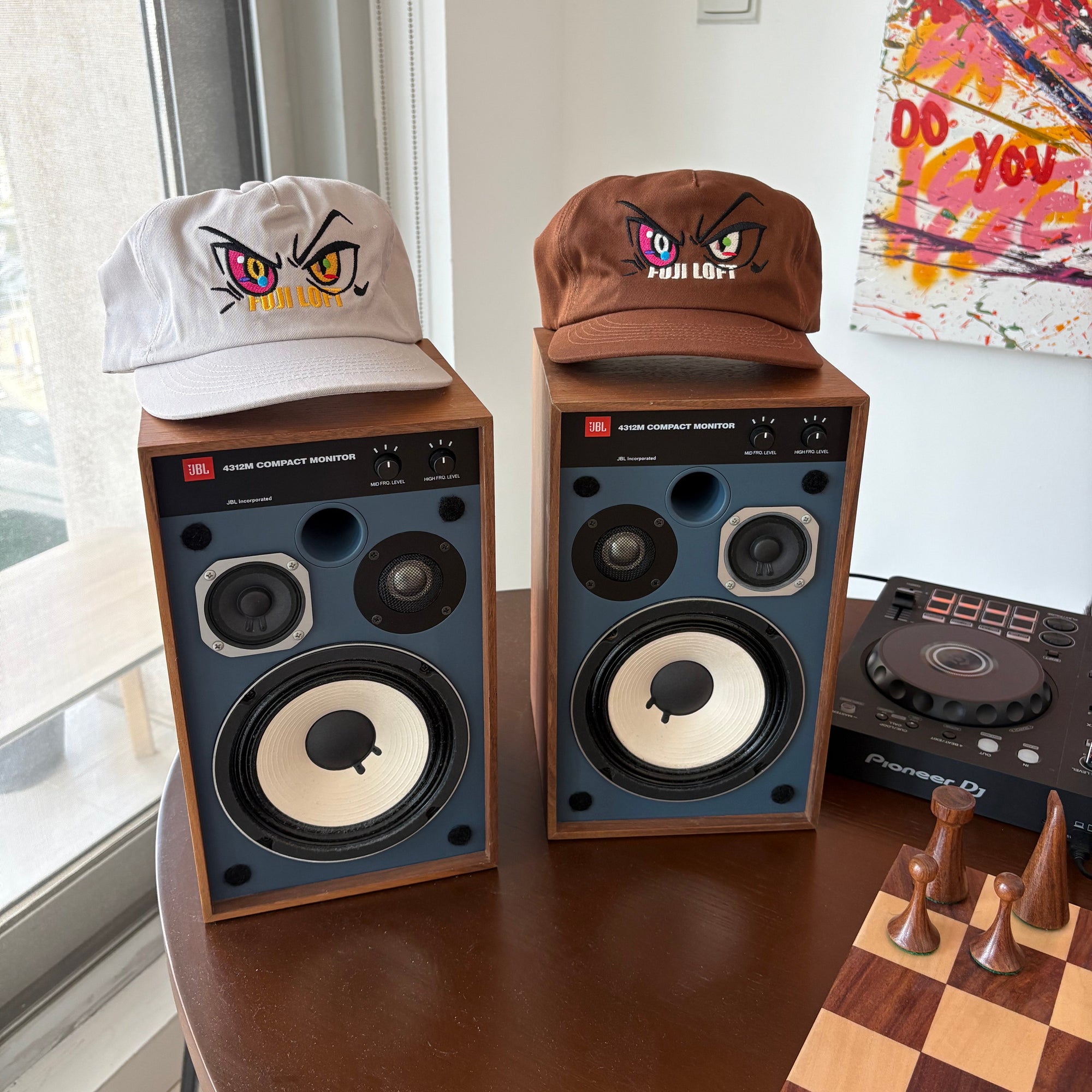 Choko Fuji Eyes Hat